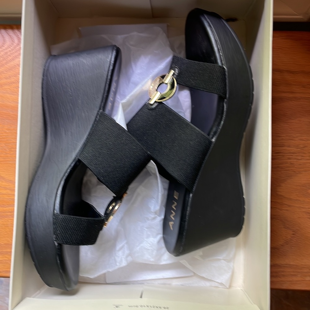 Anne Klein Black Sandal Size 7M - Picture 6 of 8